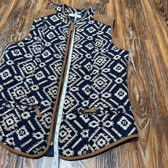 Entro Navy White Aztec Southwestern Quilted Full Zip Front Vest Size S EUC - Picture 3 of 4